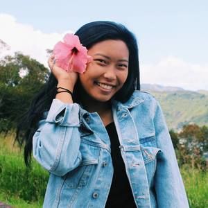 Meet your Posher, Elyse